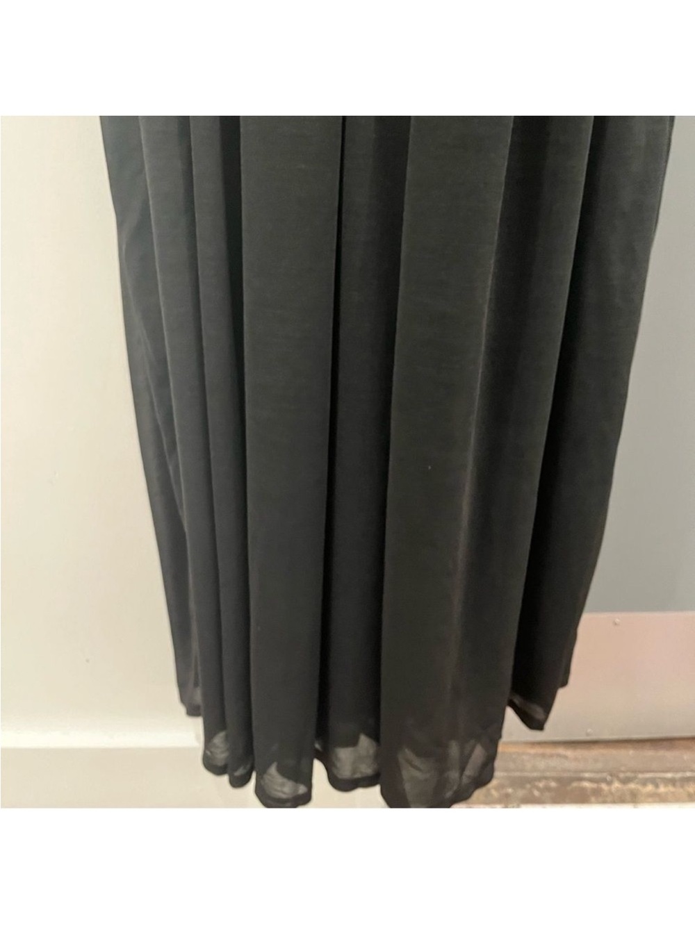NICHOLAS Two-Tone White Top Black Maxi Dress - Picture 5 of 10